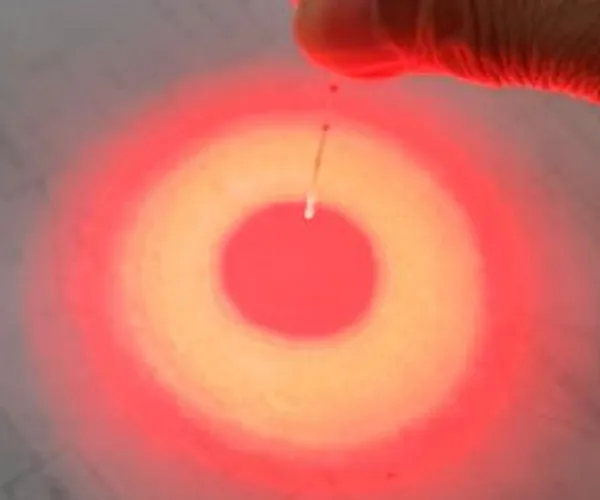 Radiale Emissionsfaser